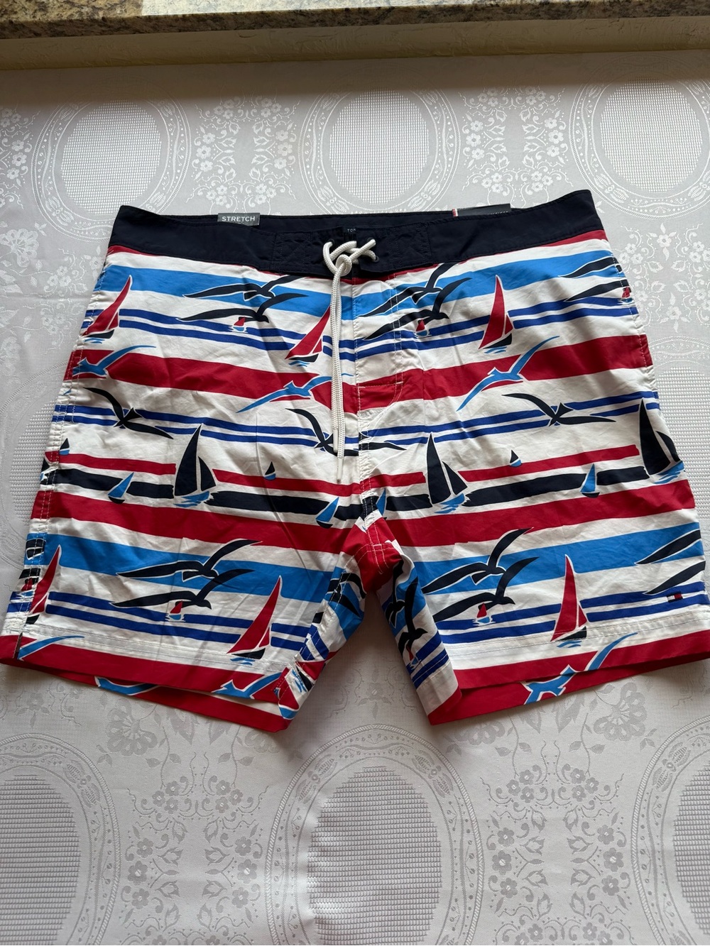 Tommy Hilfiger Men's Size XL Red/White/Blue Striped Sailboat Swim Trunks Shorts